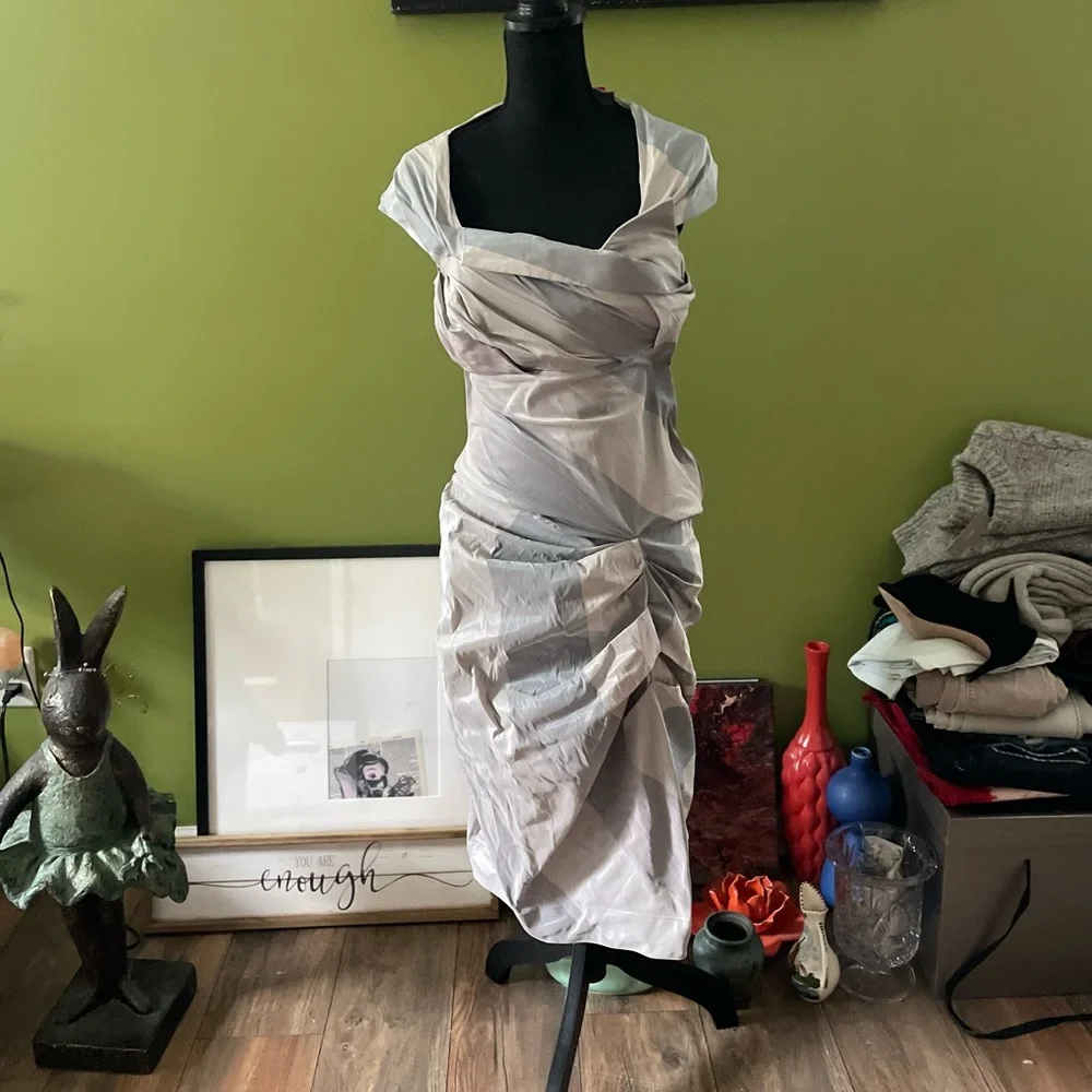 Vivienne Westwood - Picture 2 of 3